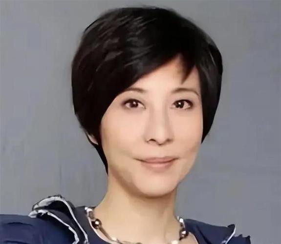 娱乐圈和气功大师合照_气功大师作品合集_气功大师和明星