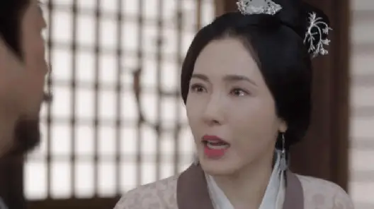 女明星整容吗_低调女明星_清醒演员