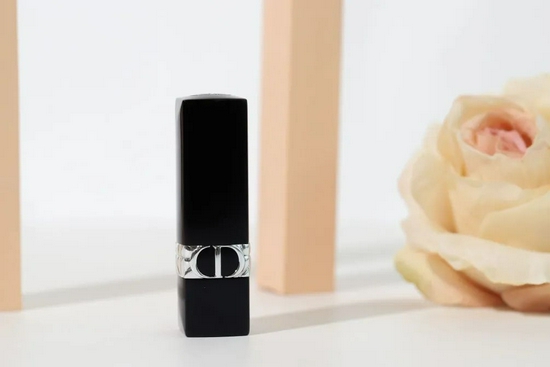 YSL1966吸烟装口红色号试色_雅诗兰黛569号口红显白测评_ysl蜜桃色6696