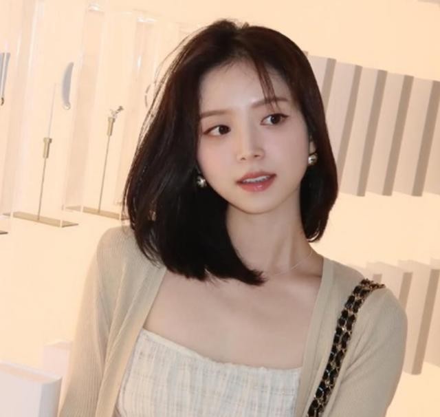 金智英婚后日常_新婚一起洗澡_女明星的洗澡图片