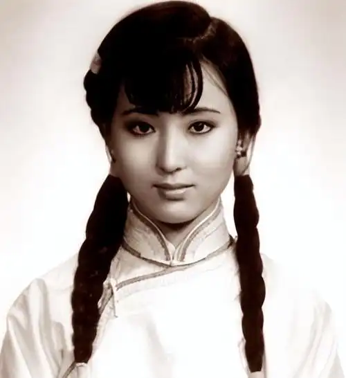 徐熙媛汪小菲婚姻悲剧_娱乐圈女明星逝世原因_女明星死了几个