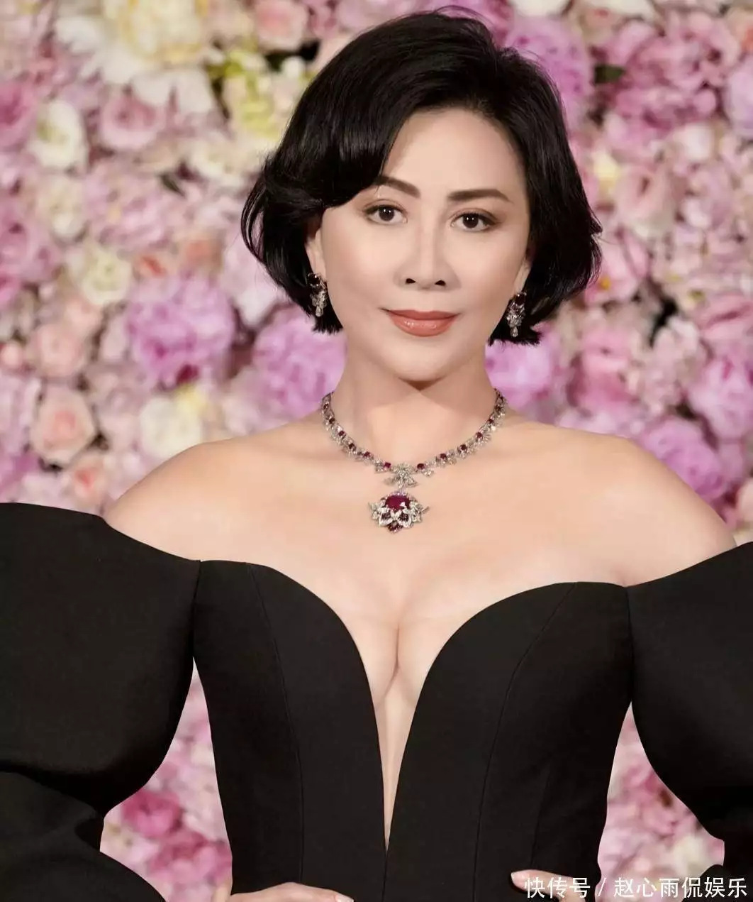 章泽天 娱乐圈_章泽天刘嘉玲播客录制_刘嘉玲章泽天访谈
