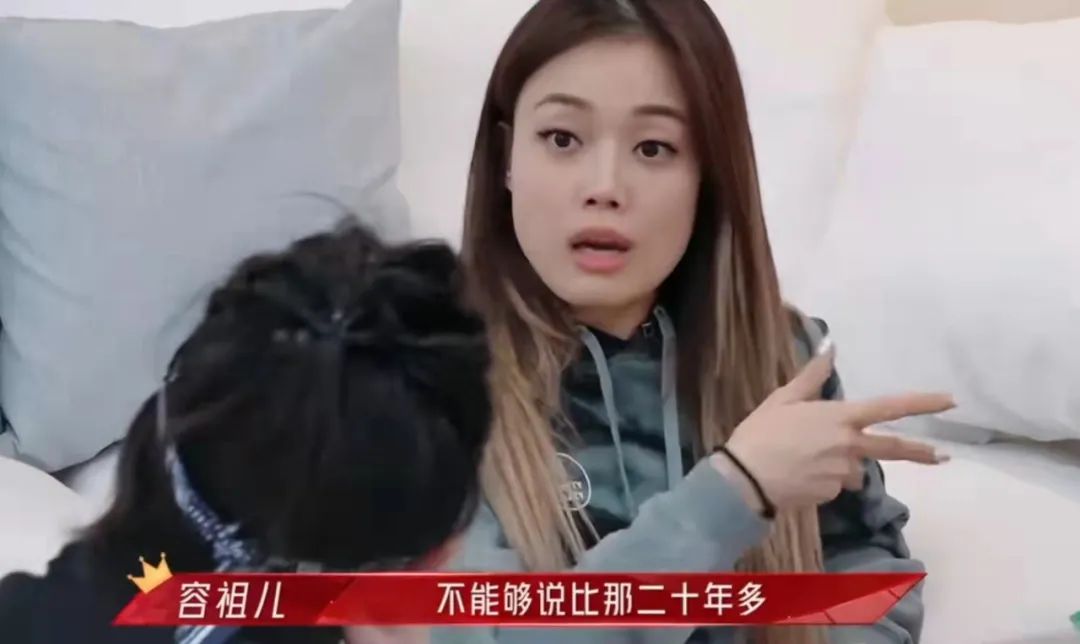 塌鼻子明星_混血女明星鼻子_朝天鼻明星